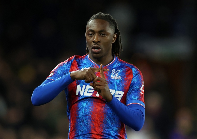 澳客下载-记者:热刺与水晶宫即将就埃泽的转会达成协议,但还在讨论细节