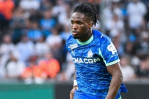 澳客下载-法媒:1950万欧+10%二转,博洛尼亚接近与马赛谈妥洛维